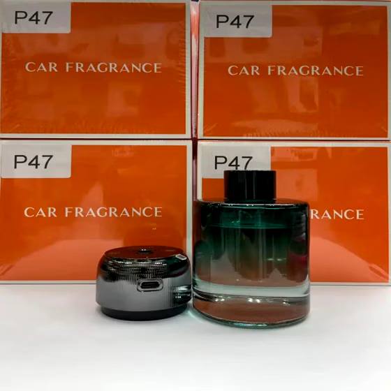 خرید انلاین خوشبوکننده و رطوبت‌ساز هوشمند خودرو Car Fragrance P47 – ظرفیت 130 میل با نور RGB